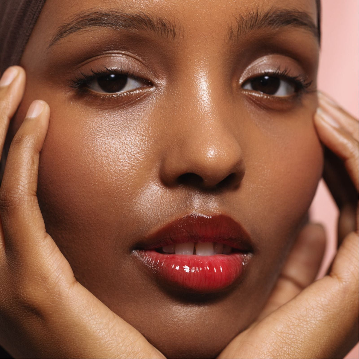 LIP SHEEN
