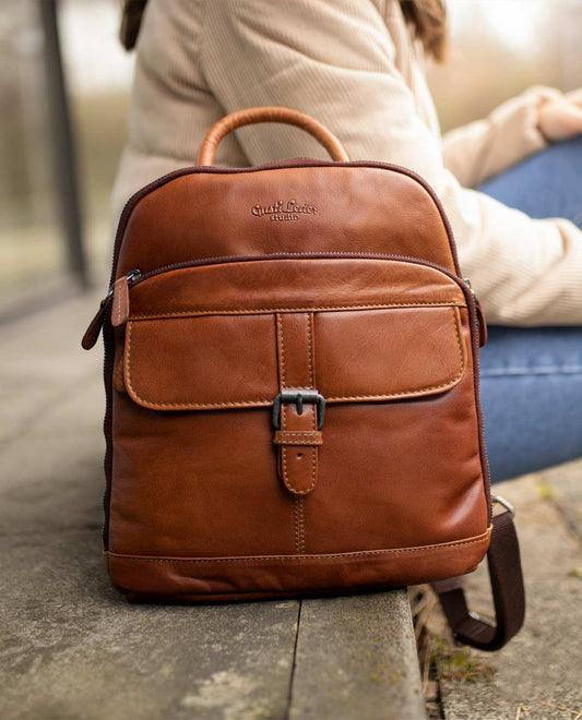 Outlet Rucksack - kleinere Lederfehler - andere Innenfutter -  ansonsten neu – Siehe Video
